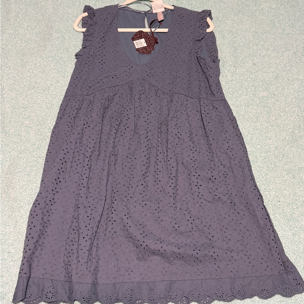 Knox Rose Slate Blue Eyelet V-Neck Midi Dress